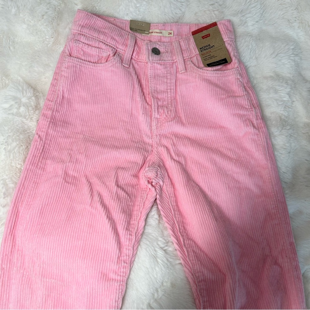 Levi’s High Rise Wedgie Straight Pink Corduroy Pant 💞
